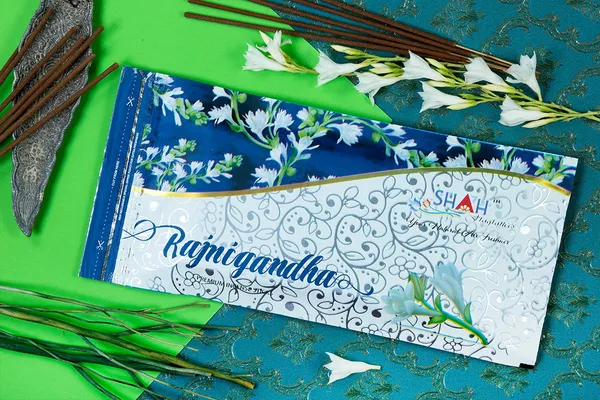 Rajnigandha_Zipper_Agarbatti_125_Gram
