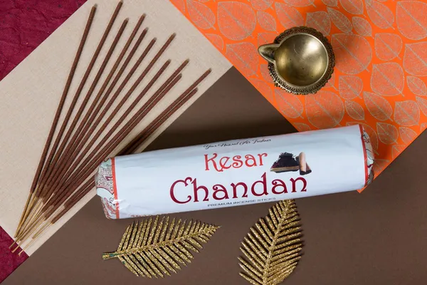 Kesar_Chandan_Roll_Pack_250_Gram