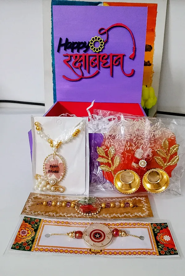 raksha_bandhan_family_rakhi_comborakhi_box_daisy_flower_bhaiya_rakhi_bhabhi_flower_lumba_rakhi_kids_rakhi_tilar_platter_roli_chawal
