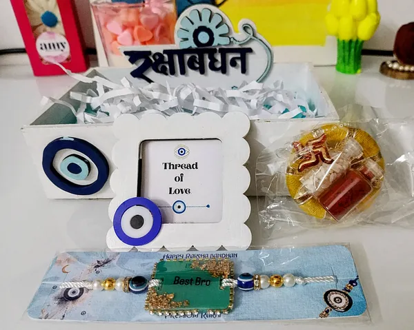 Multicolor_Raksha_Bandhan_Rakhi_Gift_Set_for_Brother