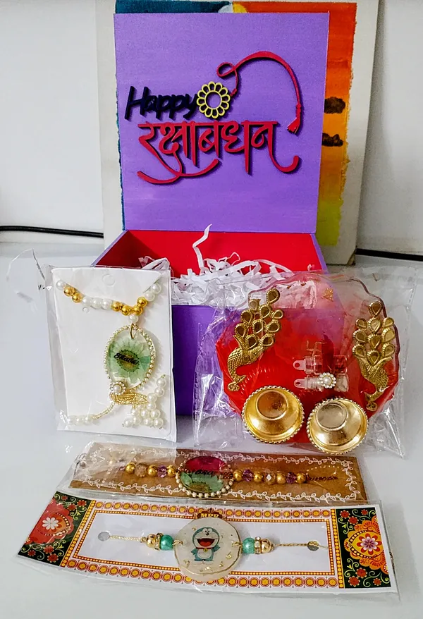 raksha_bandhan_family_rakhi_comborakhi_box_daisy_flower_bhaiya_rakhi_bhabhi_flower_lumba_rakhi_kids_rakhi_tilar_platter_roli_chawal