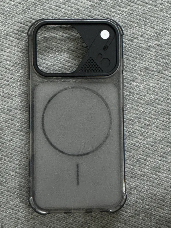 Black_Magnetic_Protective_Phone_Case_for_Smartphone