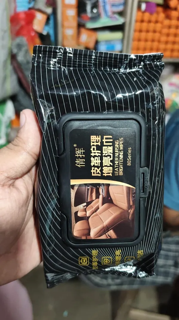 Leather_Car_Seat_Cleaning_And_Brightening_Wipes