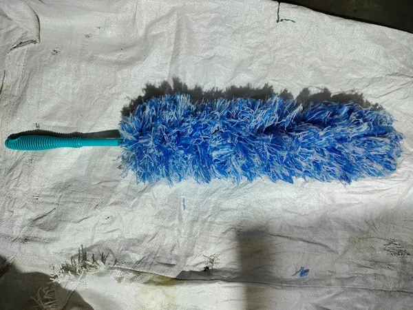 Blue_Long_Handle_Dusting_Duster