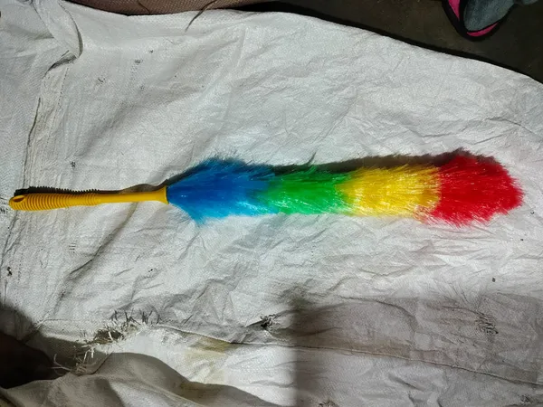 Multicolour_Feather_Cleaning_Duster
