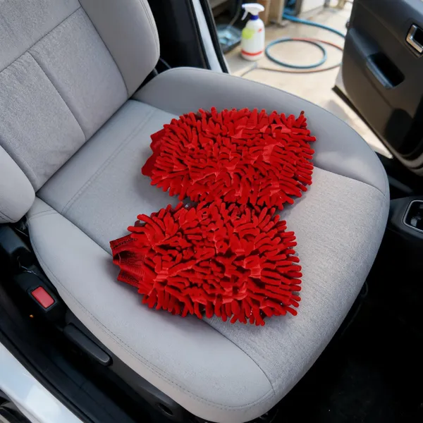 Red_500_GSM_Chenille_Microfiber_(80%_Polyester,_20%_Polyamide),_Elastic_Mesh_Cuff_Car_Care_&_Cleaning_/_Microfiber_Wash_Mitt_For_Car_Owners,_Auto_Detailers,_Home_Cleaners