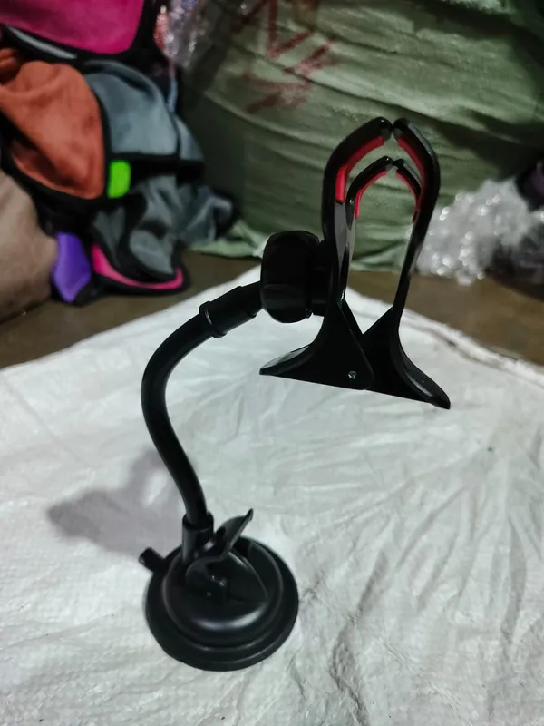 Car_Mobile_holder_for_Windshield,_clip,_Dashboard