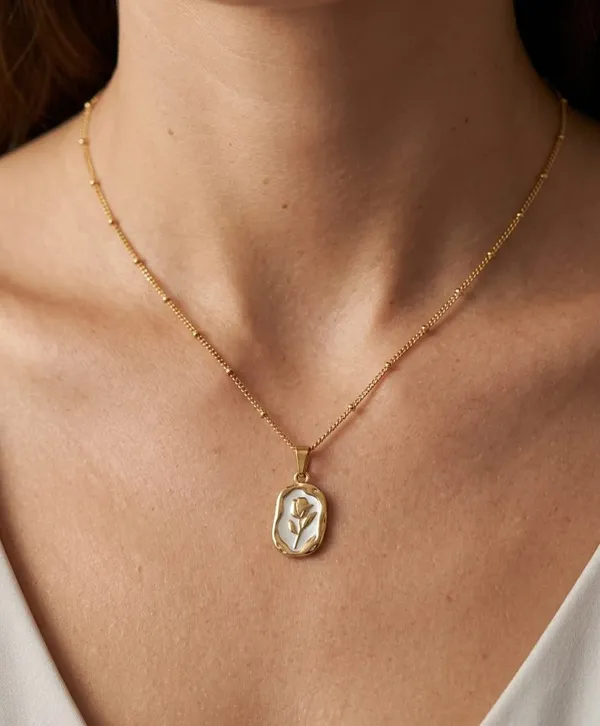 Gold_Tone_Floral_Pendant_Necklace_for_Women