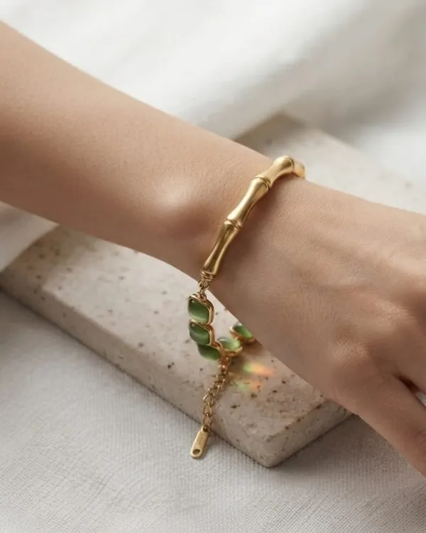 Gold_Tone_Green_Stone_Bracelet_for_Women