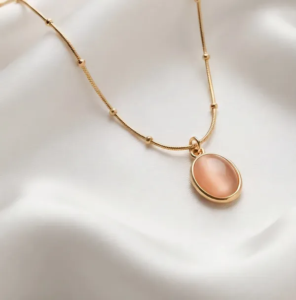 Gold_Tone_Metal_Pendant_Necklace_for_Women