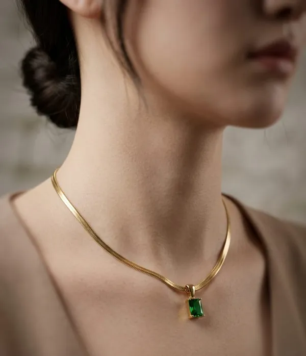 Gold_Tone_Green_Pendant_Necklace_for_Women
