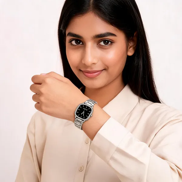 Silver_Alloy_Steel_Black_Dial_Analog_Watch_For_Women