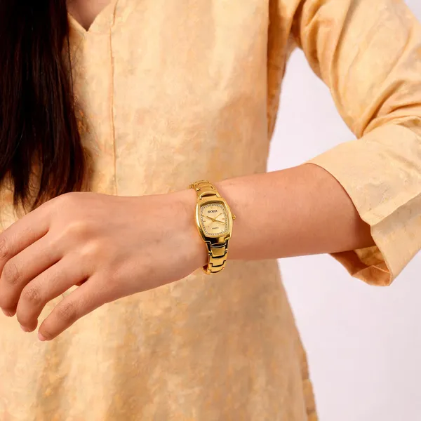 Gold_Alloy_Quartz_Bracelet_Watch_For_Women