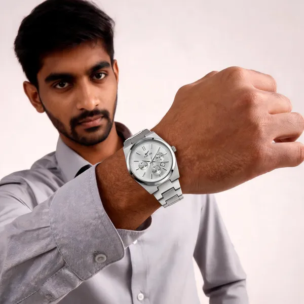 Silver_Alloy_Chronograph-Style_Analog_Watch_For_Men