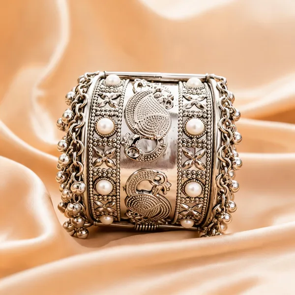 Silver_Brass_Peacock_Motif_Cuff_Bangle_For_Women