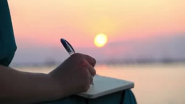 Hindi_Handwriting_Improvement_Course_Book