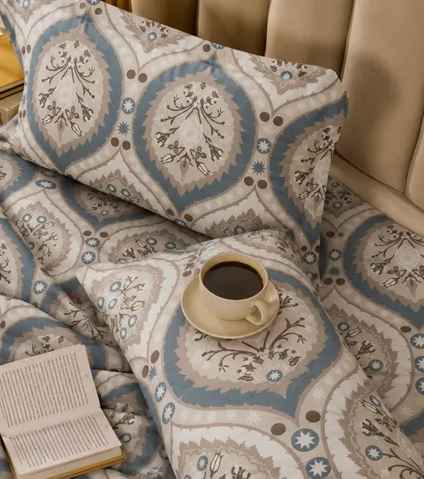 Decorative_Medallion_Print_Flat_Bedsheet_Set