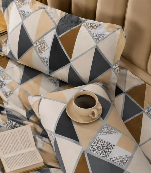 Geometric_Pattern_Flat_Bedsheet_Set