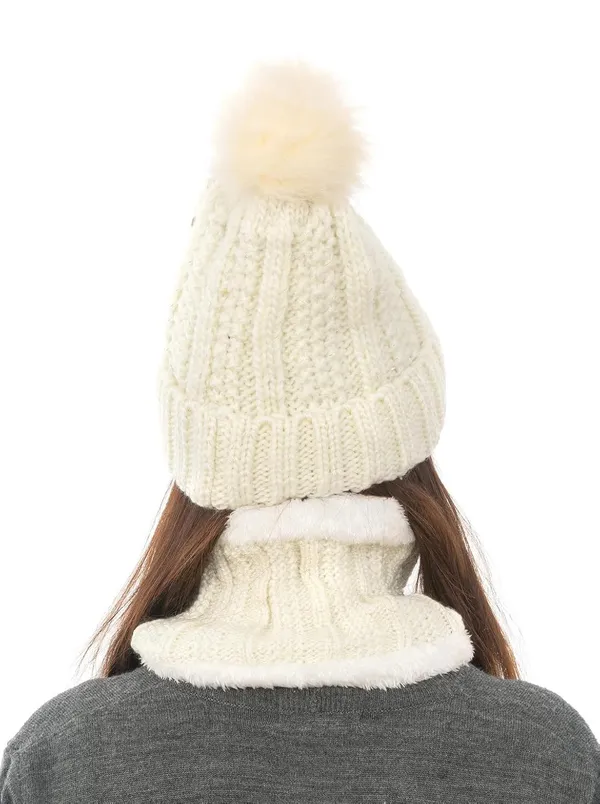 Women_S_Woolen_Cap_With_Neck_Warmer_Set