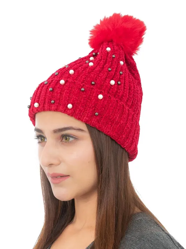 Wool_Knit_Beanie_With_Pom