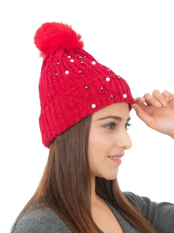 Wool_Knit_Beanie_With_Pom