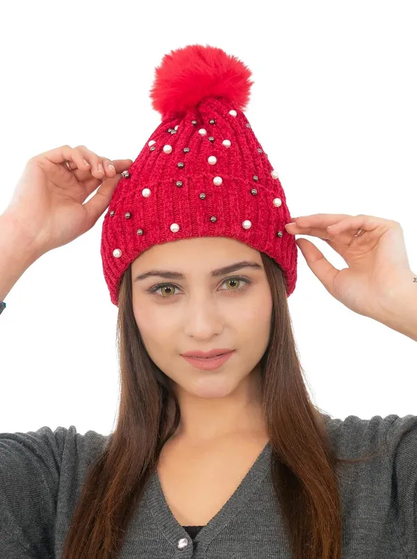 Wool_Knit_Beanie_With_Pom