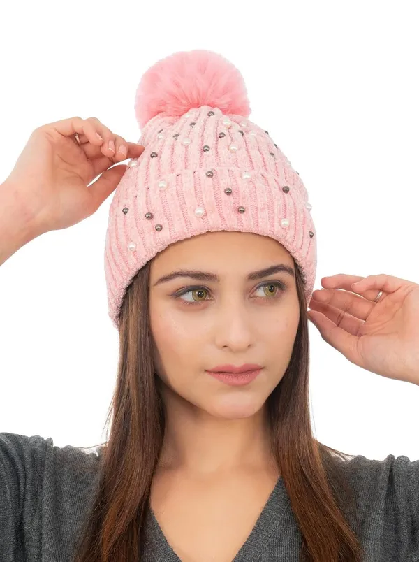 Wool_Knit_Beanie_With_Pom