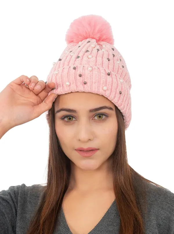 Wool_Knit_Beanie_With_Pom