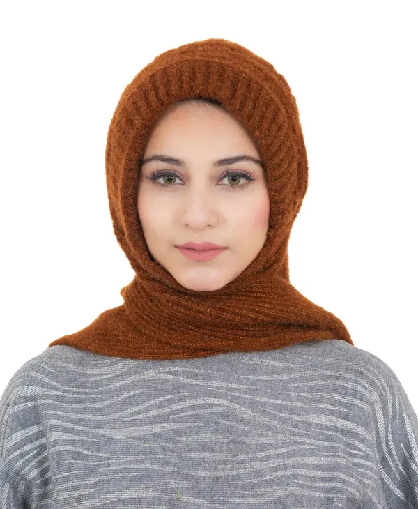 Woolen_Muffler_Cap_With_Attached_Scarf