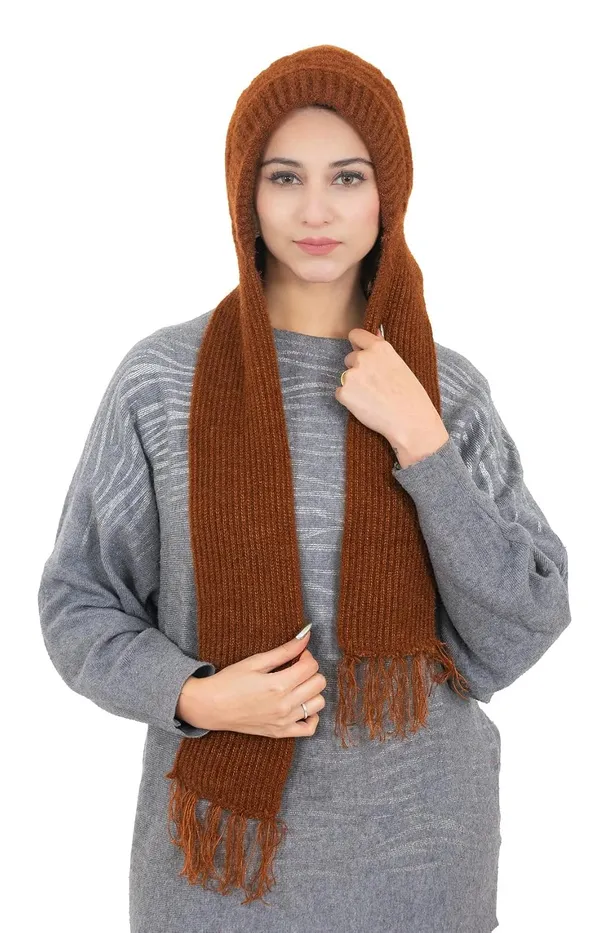 Woolen_Muffler_Cap_With_Attached_Scarf