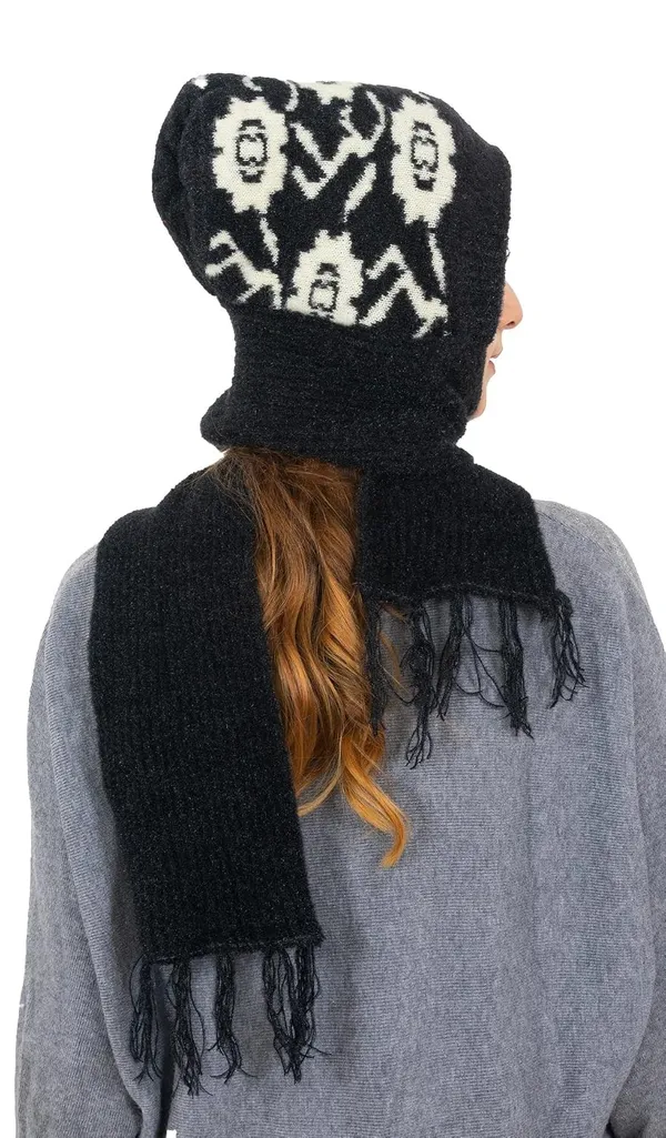 Knitted_Woolen_Cap_With_Muffler