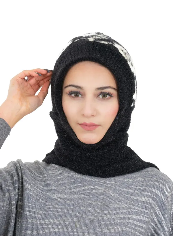 Knitted_Woolen_Cap_With_Muffler