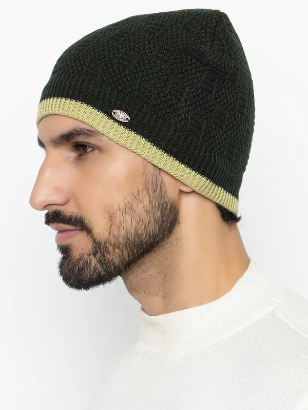 Woolen_Skull_Beanie_Cap_With_Fur_Lining