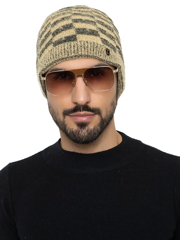 Woolen_Skull_Beanie_Cap_With_Fur_Lining