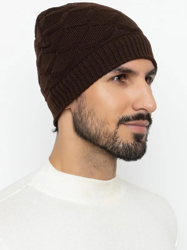 Woolen_Skull_Beanie_Cap_With_Fur_Lining