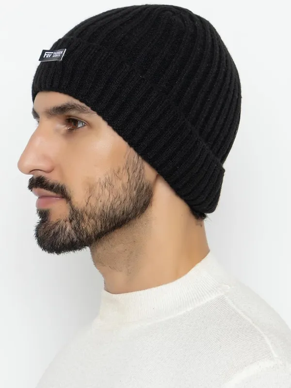Woolen_Skull_Beanie_Cap_With_Fur_Lining