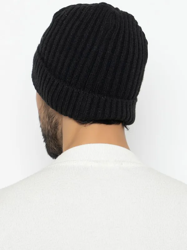 Woolen_Skull_Beanie_Cap_With_Fur_Lining