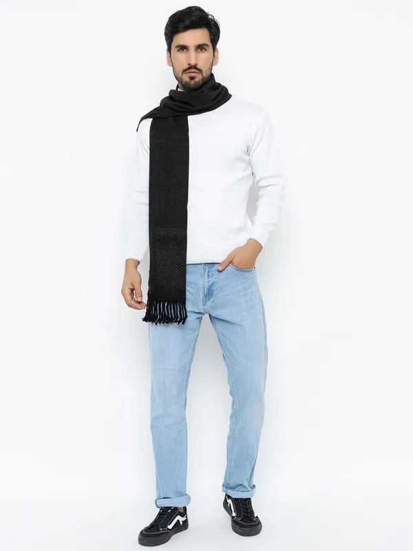 Woolen_Acrylic_Muffler