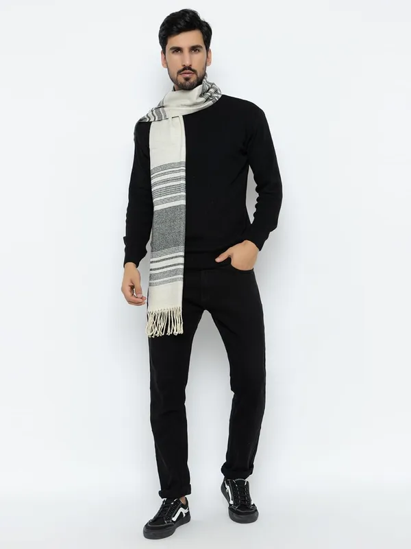Unisex_Woolen_Acrylic_Scarf