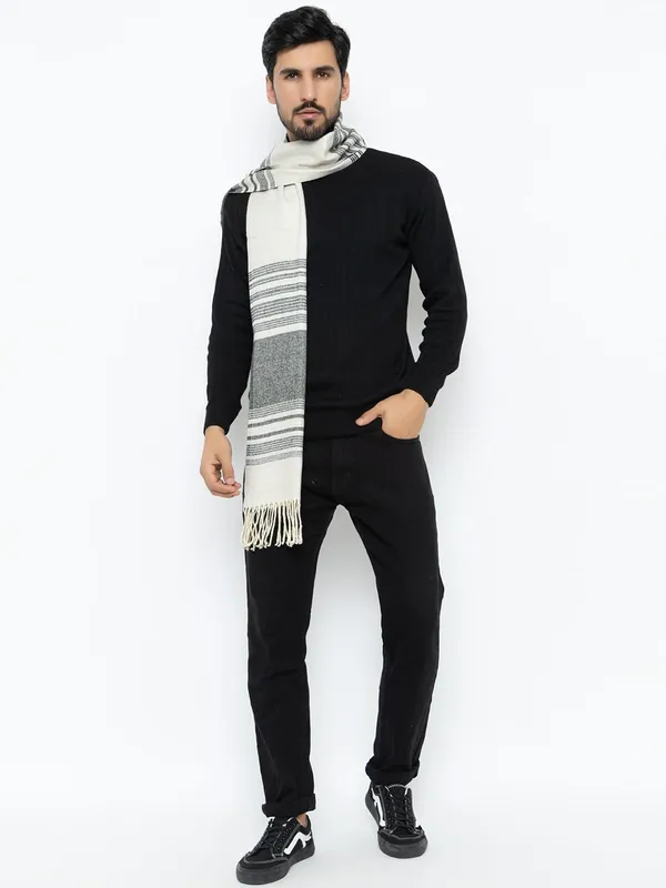 Unisex_Woolen_Acrylic_Scarf