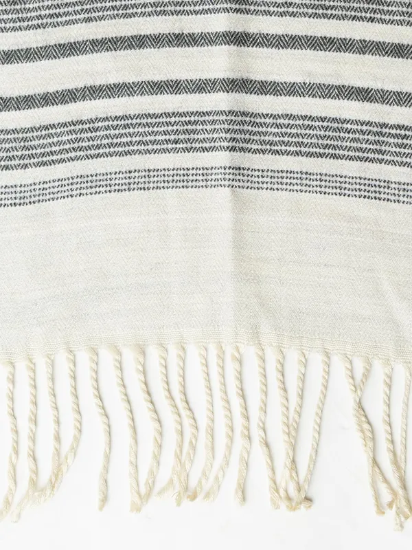 Unisex_Woolen_Acrylic_Scarf