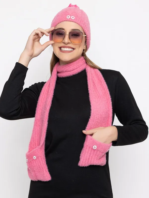 Women_Woolen_Cap_And_Muffler_Set