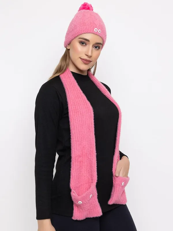 Women_Woolen_Cap_And_Muffler_Set