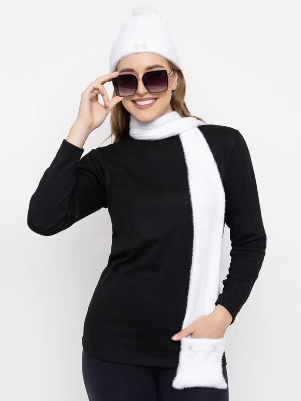 Women_Woolen_Cap_And_Muffler_Set