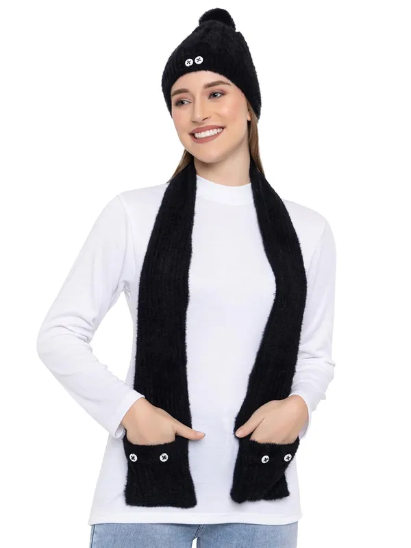 Women_Woolen_Cap_And_Muffler_Set