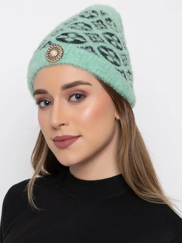 Women_Woolen_Beanie_Cap_With_Fur_Lining