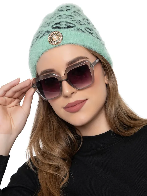 Women_Woolen_Beanie_Cap_With_Fur_Lining