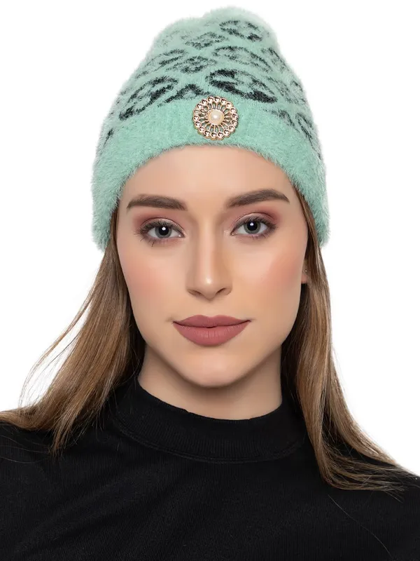 Women_Woolen_Beanie_Cap_With_Fur_Lining