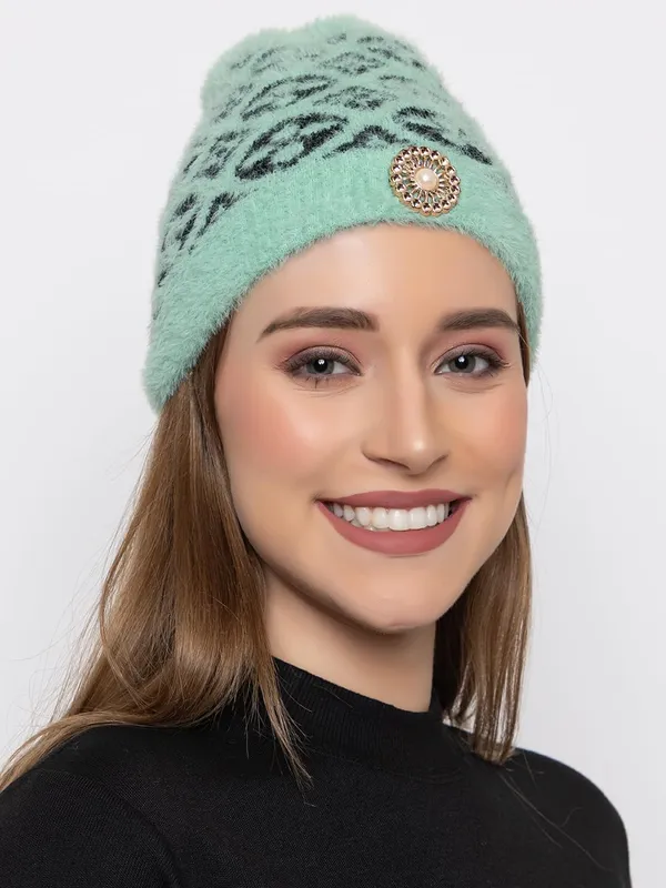Women_Woolen_Beanie_Cap_With_Fur_Lining