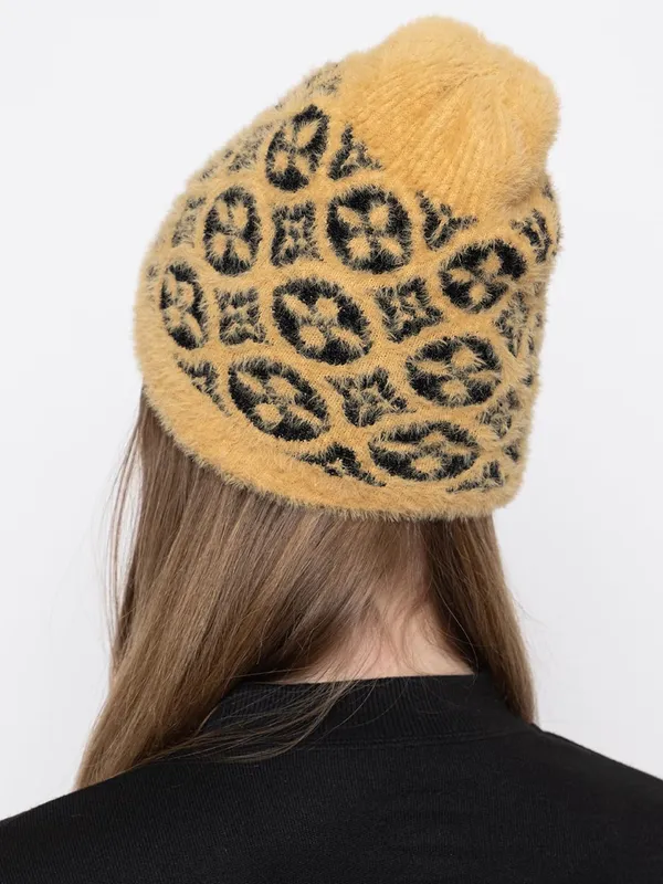 Women_Woolen_Skull_Beanie_Cap_With_Fur_Lining